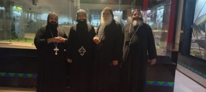 زيارة مجموعة من الرهبان للمركز الثقافى الافريقى