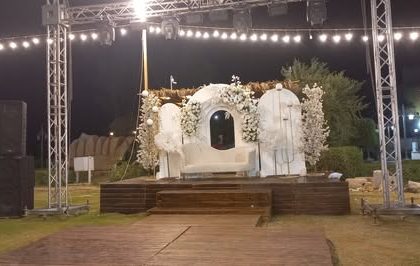 تجهيزات فرح الخميس بالمركز الثقافي الإفريقي بجوار كافتيريا المتحف