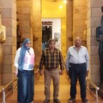 أعضاء هيئة تدريس الجامعات يزوروا المركز الثقافى الافريقى