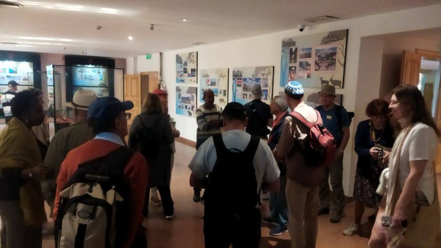 وفد اجنبى من مختلف الجنسيات بالمركز الثقافي الافريقي بأسوان