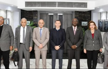 وفد الهيئة العامة للسد العالي يهنئ المحافظ الجديد